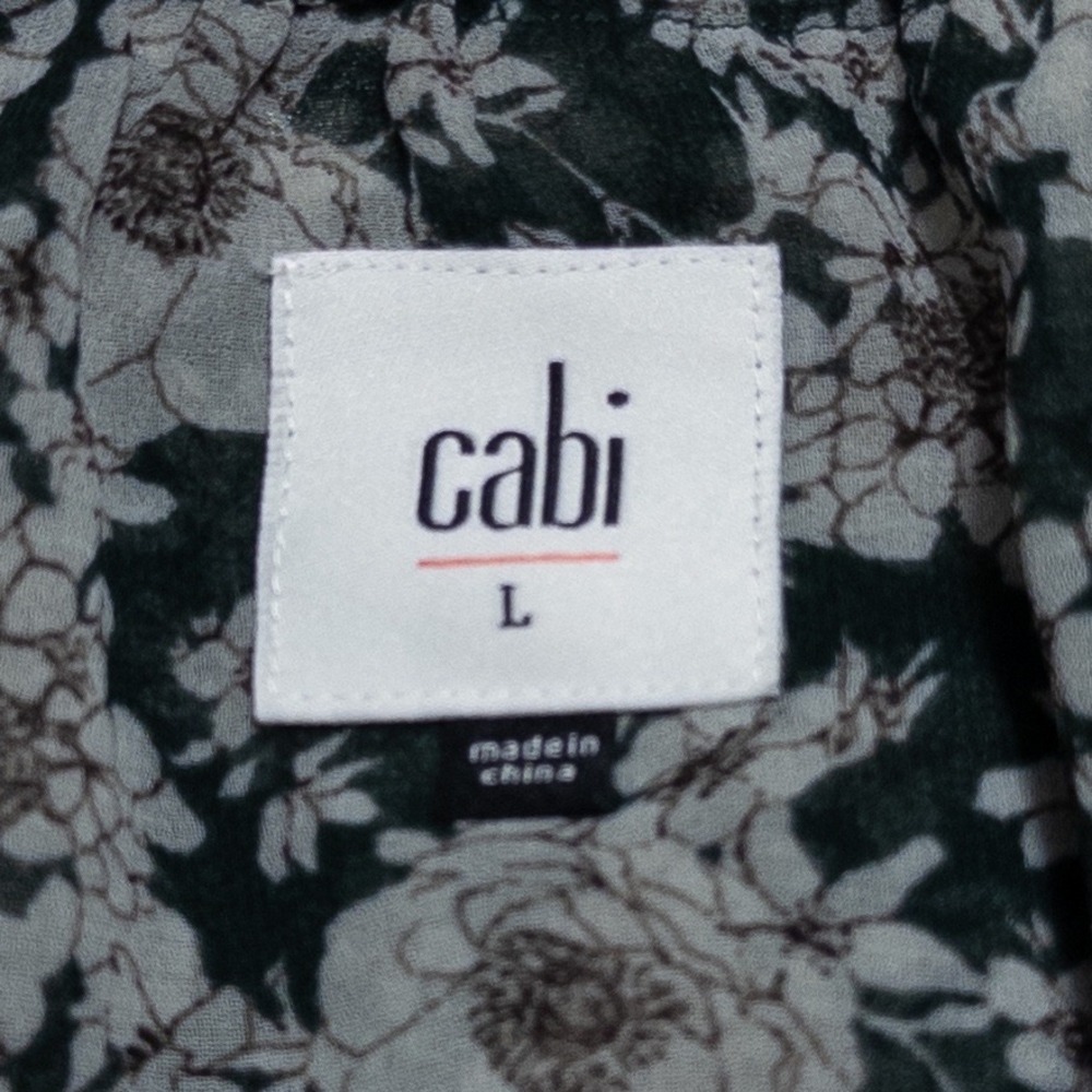 CAbi Bianca Floral Top Large Green Pullover Peasant Fairy Cottage Coastal Boho - Picture 7 of 9